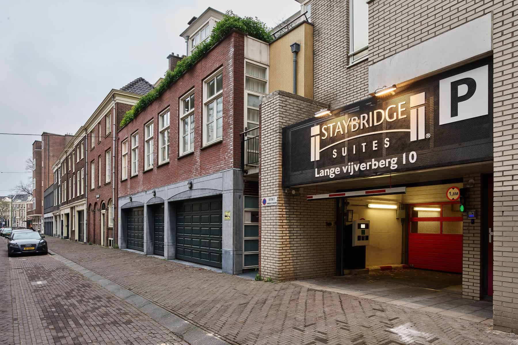 ParkBee Den Haag Stay Bridge Suites
